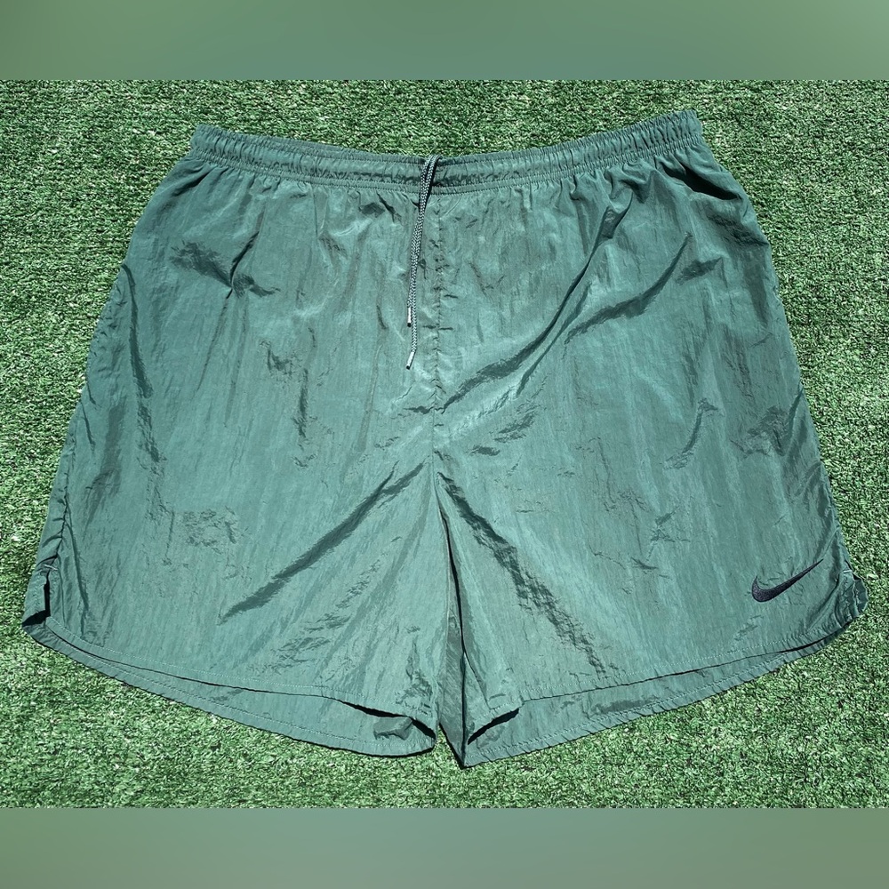 VTG 90’s Nike Swoosh White Tag Army Green Lined Windbreaker Shorts Men’s Size XL